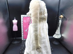 china head beige dress arm